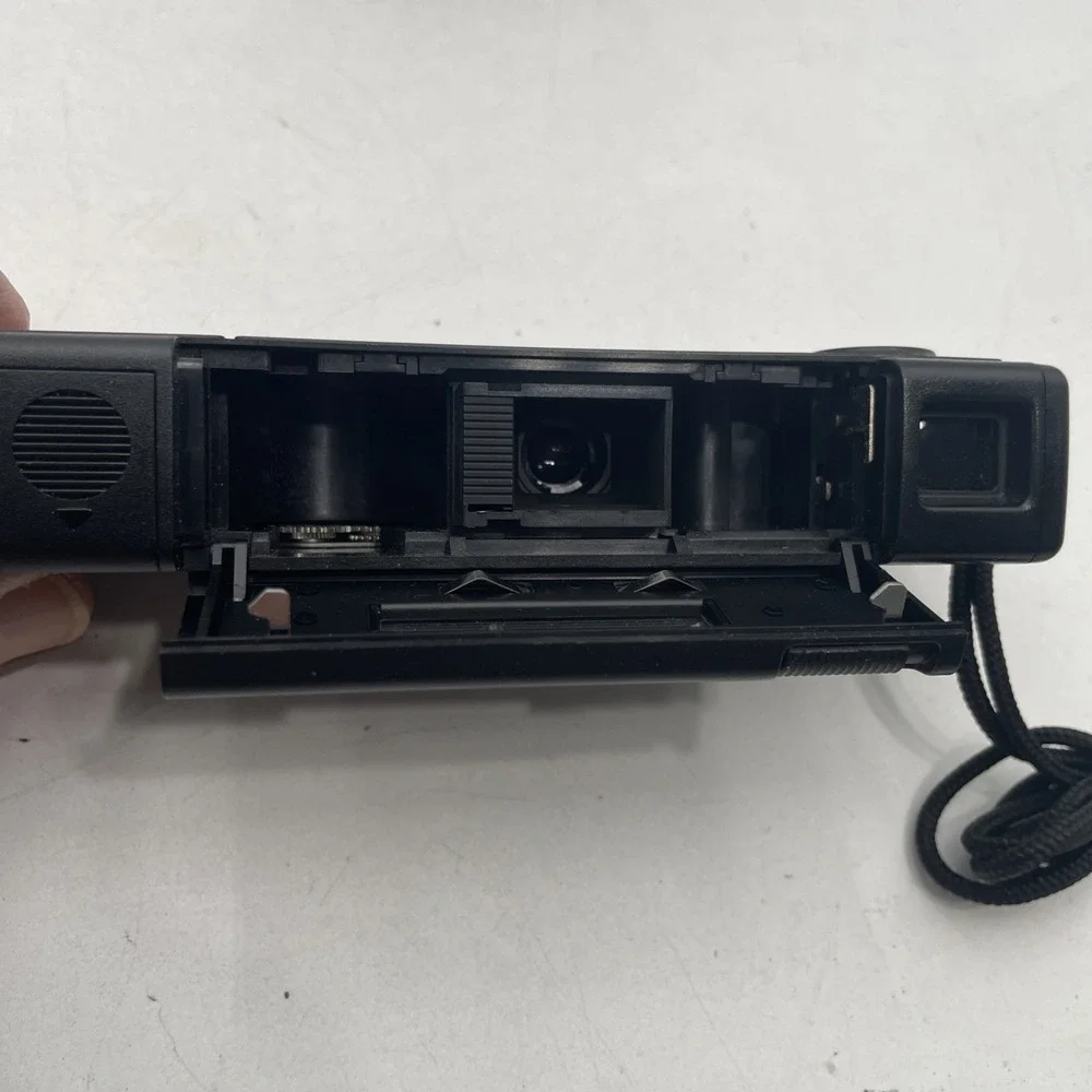 Vtg Minolta Autopak 430E 110 Film Pocket Camera With Flash-Works